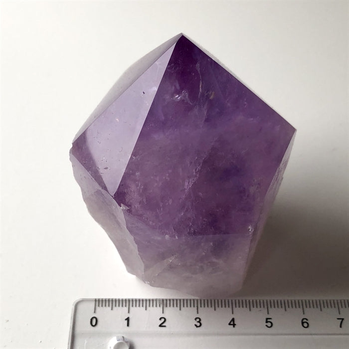 Ametyst Spids Rå Højde 7,5 cm. 319 gram.