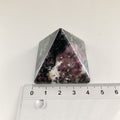 Eudialyte Pyramide 4 cm