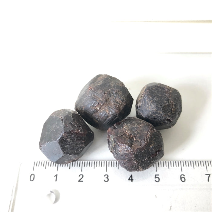 Granat Rød Oktaeder