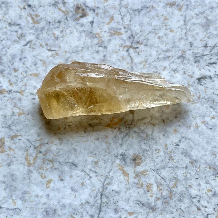 Calcit Honning Rå Unika 6 cm.