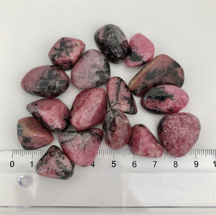 Rhodonit 1-1,5 cm.