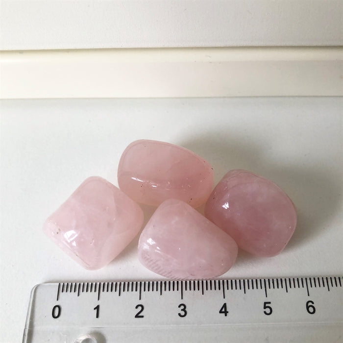 Rosenkvarts - Ujævnheder forekommer. 2-3 cm